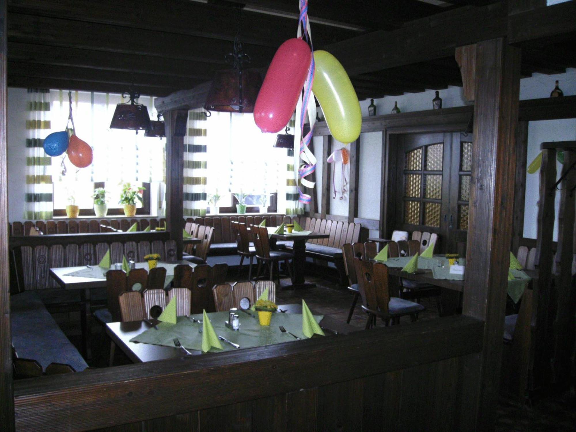Gasthof Hotel Zum Ross Вертхайм Екстериор снимка