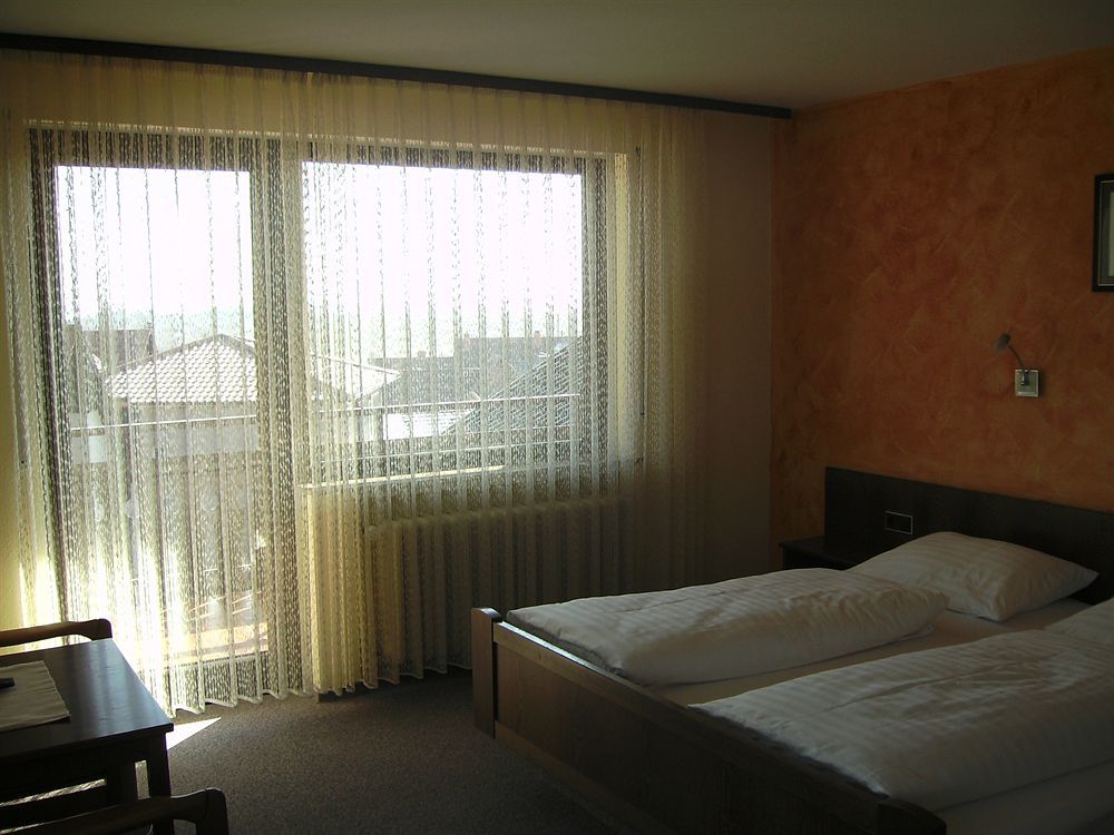 Gasthof Hotel Zum Ross Вертхайм Екстериор снимка