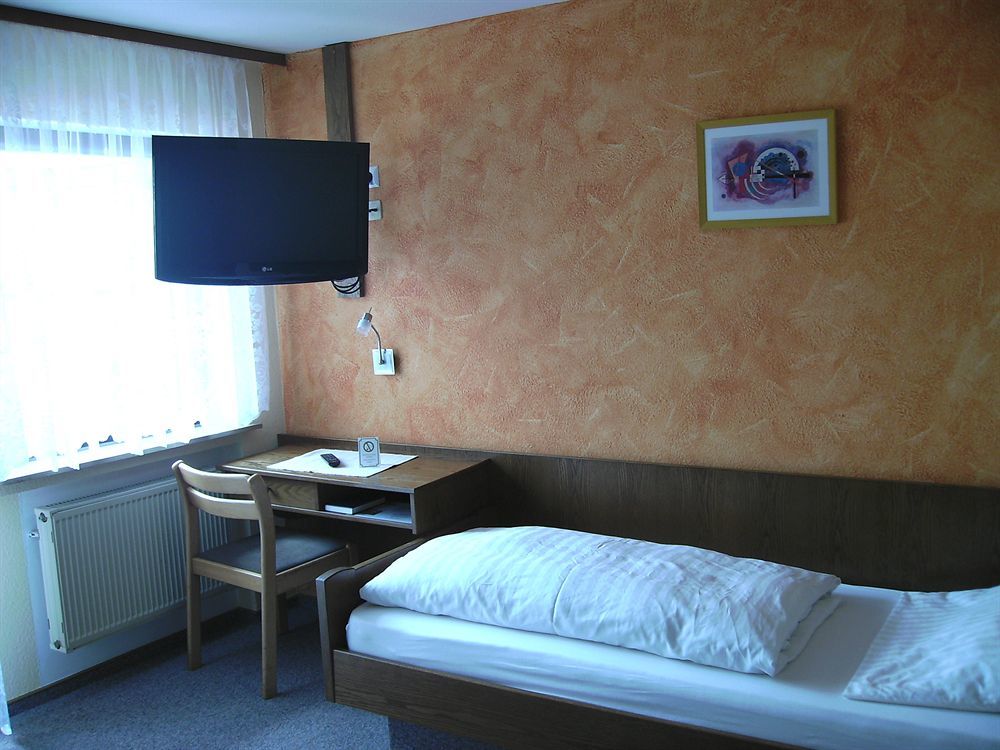 Gasthof Hotel Zum Ross Вертхайм Екстериор снимка